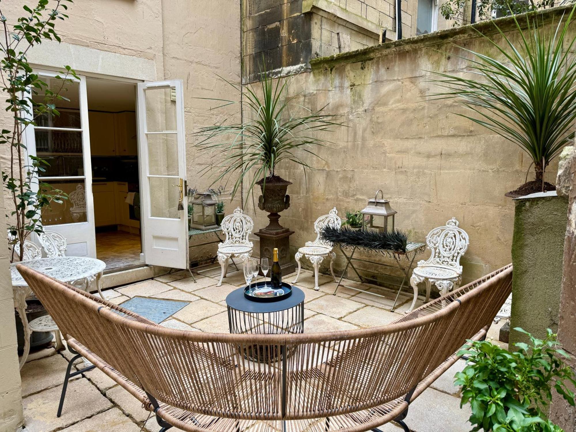 Апартаменты Abbey Mews In The Heart Of Bath, Bath Keys Экстерьер фото